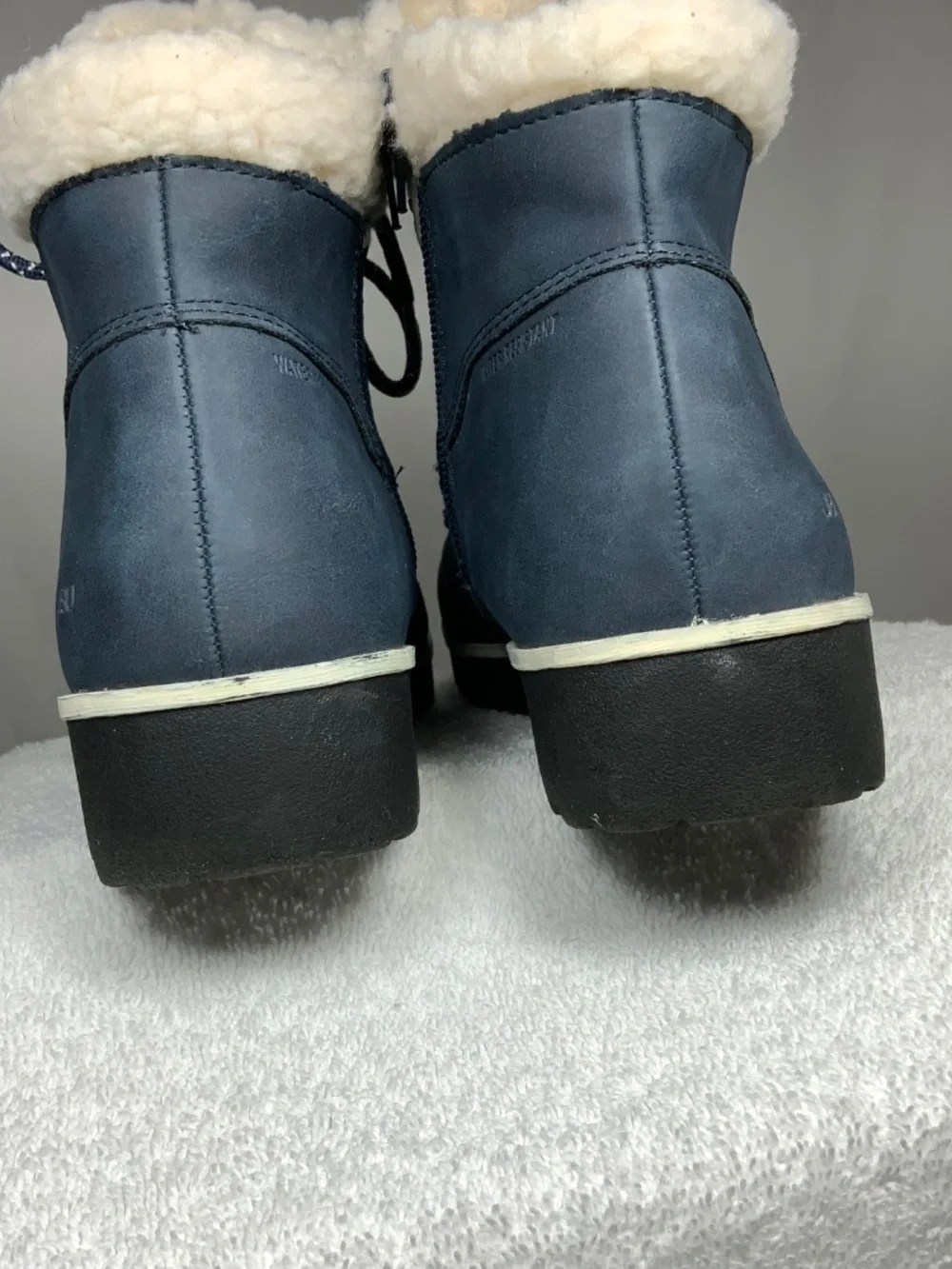 NWOT - JBU Blue Water Resistant Ankle Boots - Size 8.5